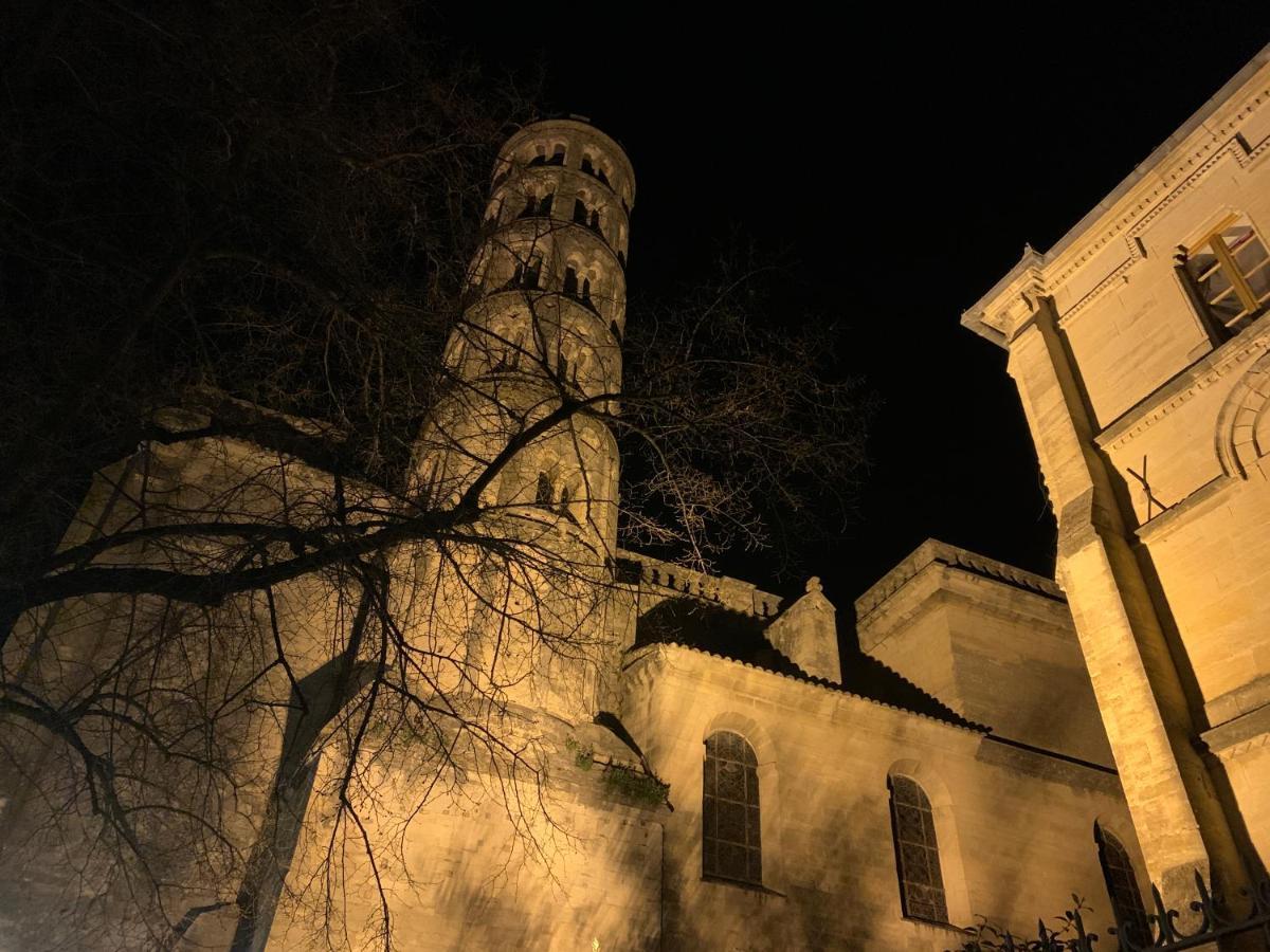 Appartement De Charme Dans Le Coeur Historique D'Uzès מראה חיצוני תמונה