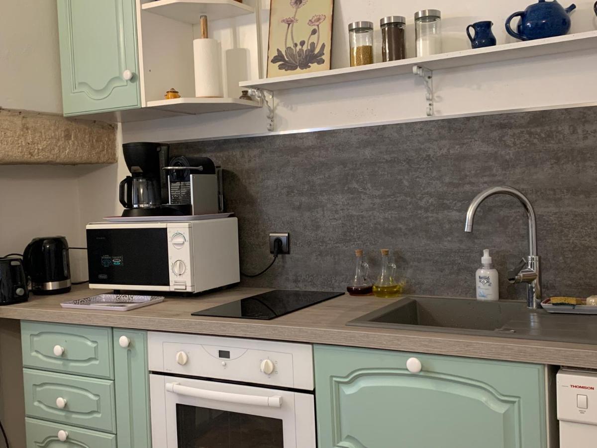 Appartement De Charme Dans Le Coeur Historique D'Uzès מראה חיצוני תמונה