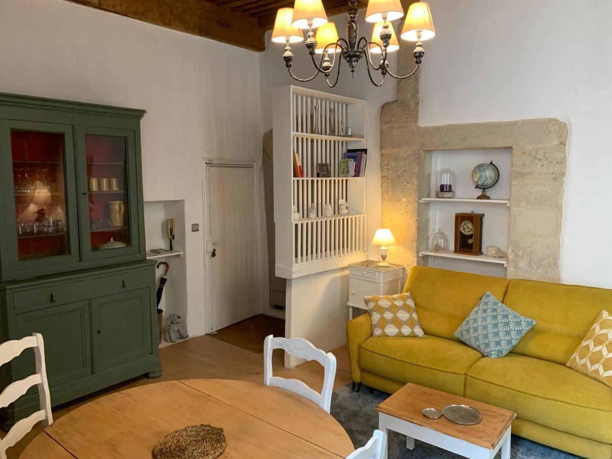 Appartement De Charme Dans Le Coeur Historique D'Uzès מראה חיצוני תמונה