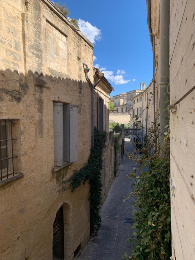 Appartement De Charme Dans Le Coeur Historique D'Uzès מראה חיצוני תמונה